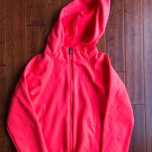 Size Small Women’s Under Armour zip-up hoodie EUC